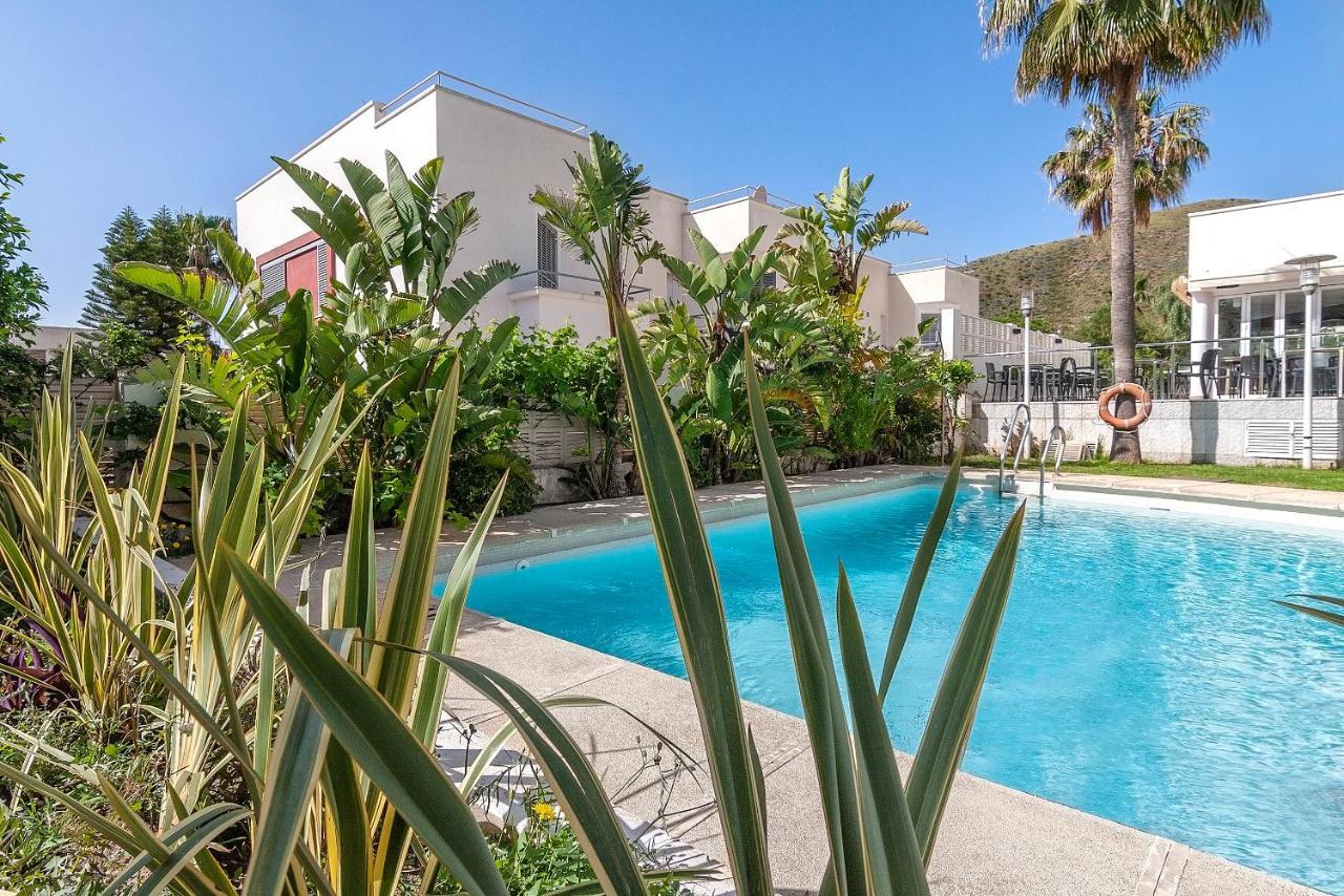 Aparthotel La Buganvilla *